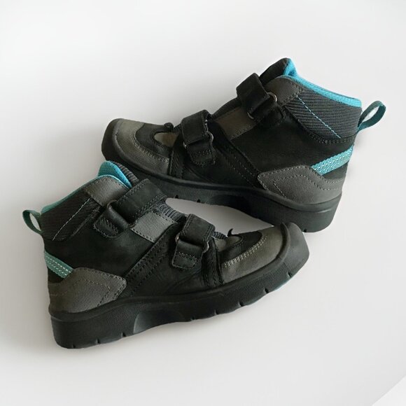 Keen Boots Boys Size 12 Hiking Snow Boots Hook And Loop Closure - Picture 4 of 6